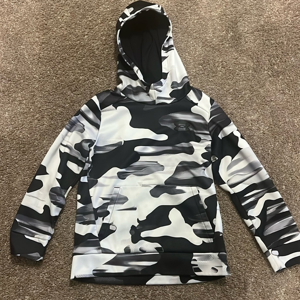 Under Armour Hoodie
